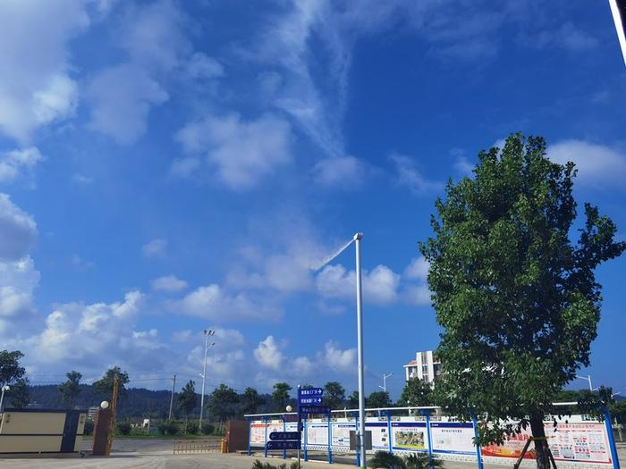 智能360度雾桩喷淋系统(为绿色、生态、环保公路保驾护航)(图1) 智能360度雾桩喷淋系统(为绿色、生态、环保公路保驾护航)(图1)