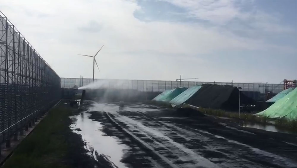 天地美抑尘机在江阴中信码头作业 长原雾炮机在码头降尘作业(图1)